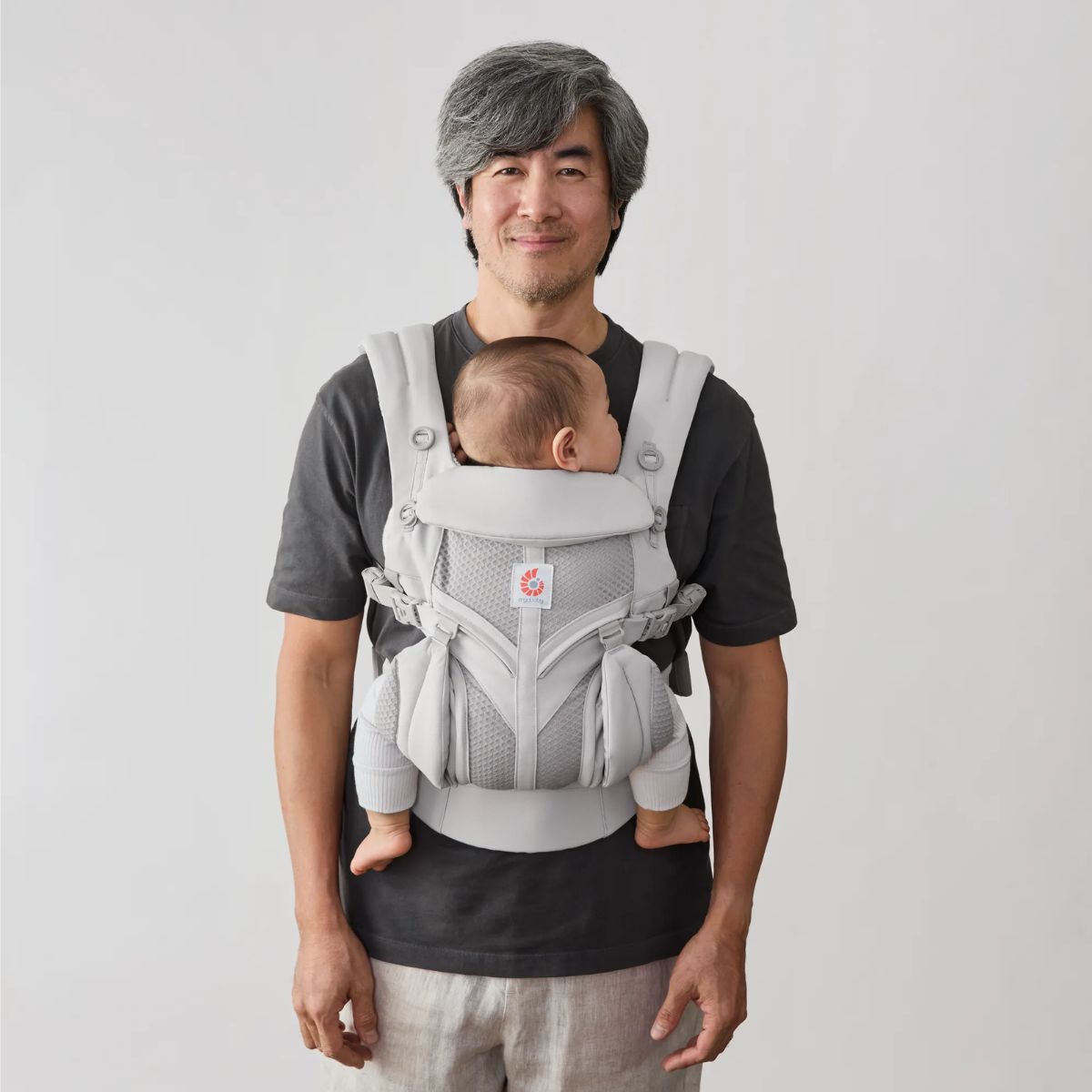 Ergobaby Omni Classic Newborn Baby Carrier 0-48M - Pearl Grey - Four Carry Positions That Grow with Baby