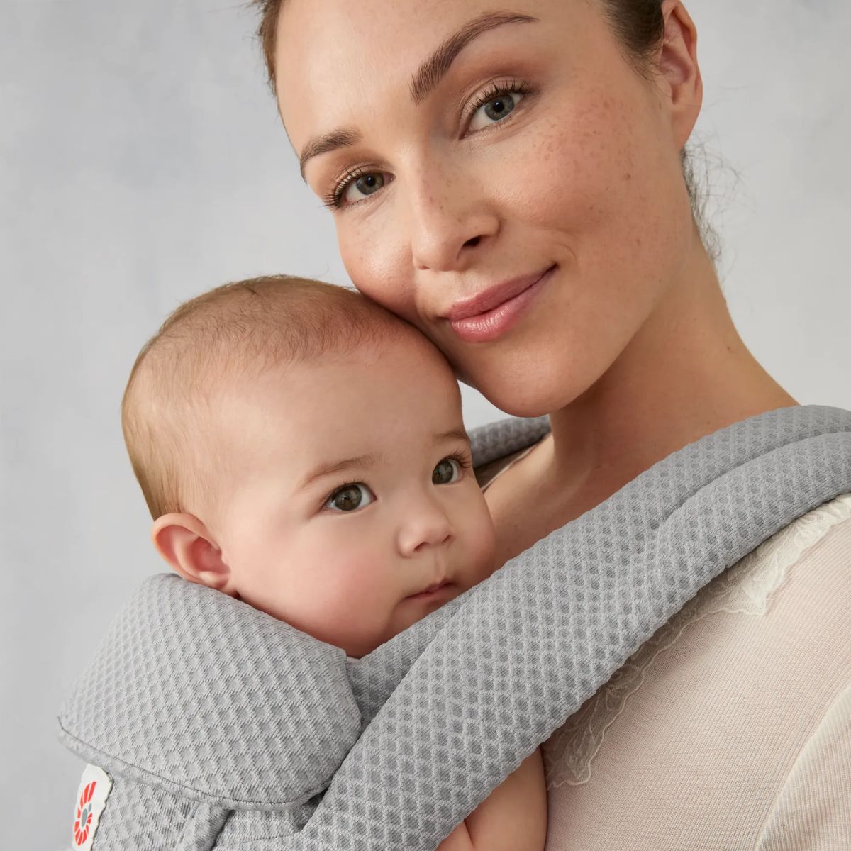 Ergobaby Omni Deluxe Newborn Baby Carrier 0-48M - Pearl Grey - Built for Daily Adventures